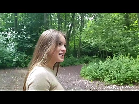 ❤️ Ek het vir Evelina voorgestel dat ons in 'n publieke plek naai! Sy het ja gesê. Toe genaai ek haar in die gat en kom in haar mond. Toe vis sy haarself. ❤❌ Russiese pornografie by ons ❤