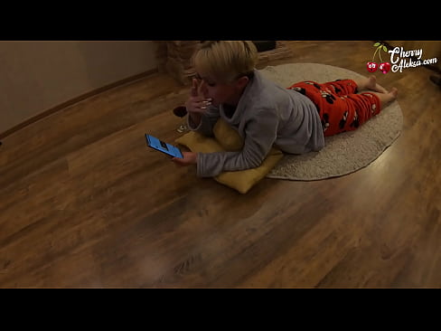❤️ Crazy Blond Suig Groot Piel Suig en bons Daarop - Anale Seks ❤❌ Russiese pornografie by ons ❤