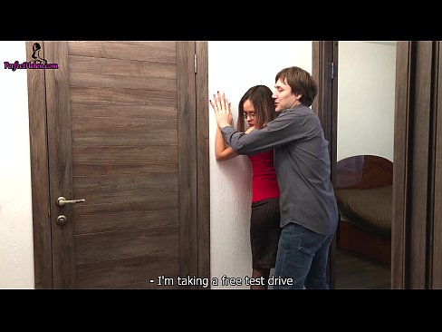 ❤️ Sexy makelaar ruk sensueel haar poes en naai terwyl sy haar woonstel verkoop - Krempai ❤❌ Russiese pornografie by ons ❤